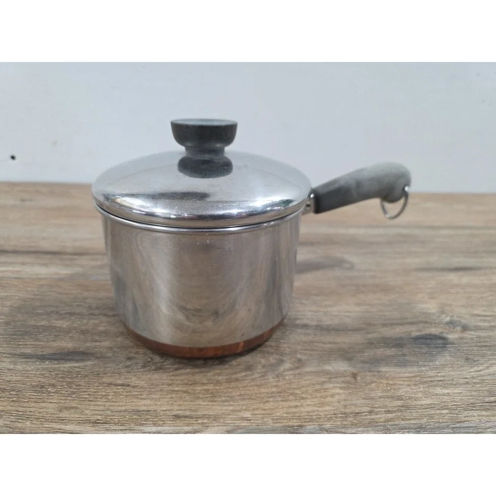 Vintage 1801 Revere Ware 1 1/2 Qt Copper Bottom Pan Pot w/Lid Clinton IL USA
